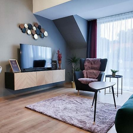 Linden Apartman 107 Glamour (Adults Only) Mosonmagyaróvár Екстериор снимка