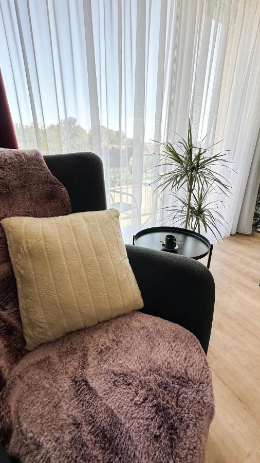 Linden Apartman 107 Glamour (Adults Only) Mosonmagyaróvár Екстериор снимка