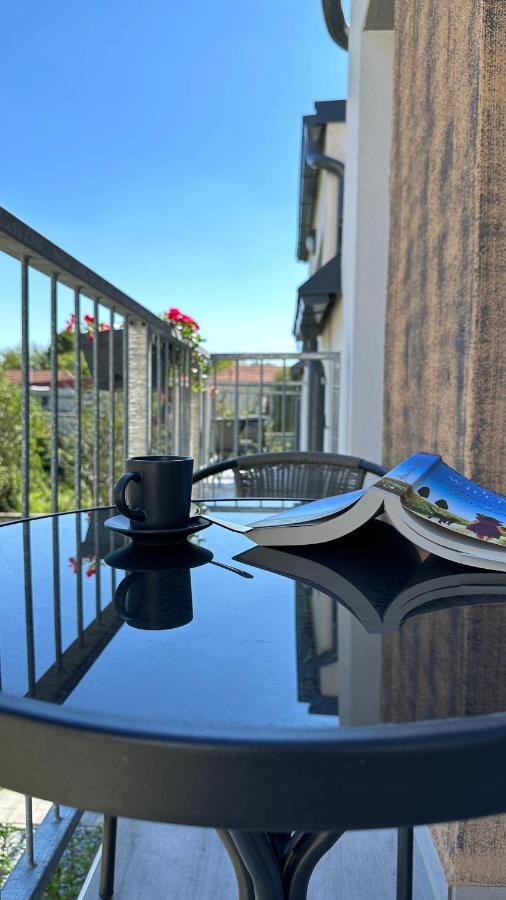 Linden Apartman 107 Glamour (Adults Only) Mosonmagyaróvár Екстериор снимка